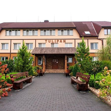 Tulipan Hotel Aquapark Vyshkove Exterior foto